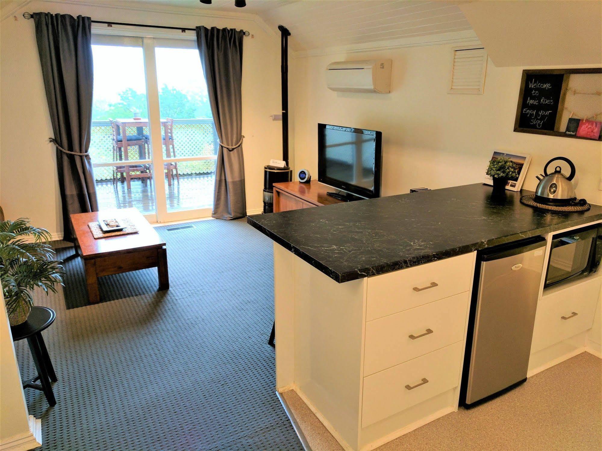 Annie Roes Luxury B&B Bend of Islands Eksteriør bilde