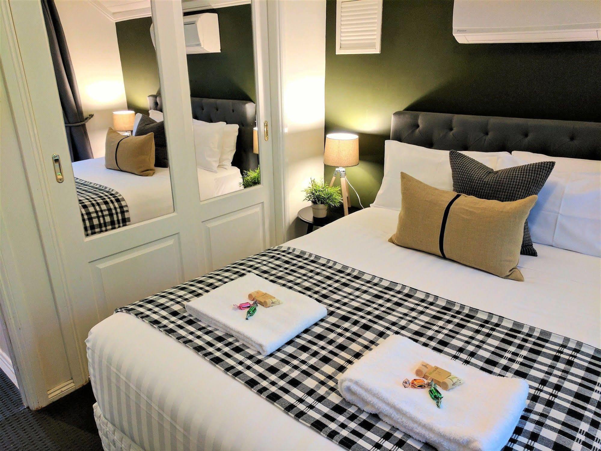 Annie Roes Luxury B&B Bend of Islands Eksteriør bilde