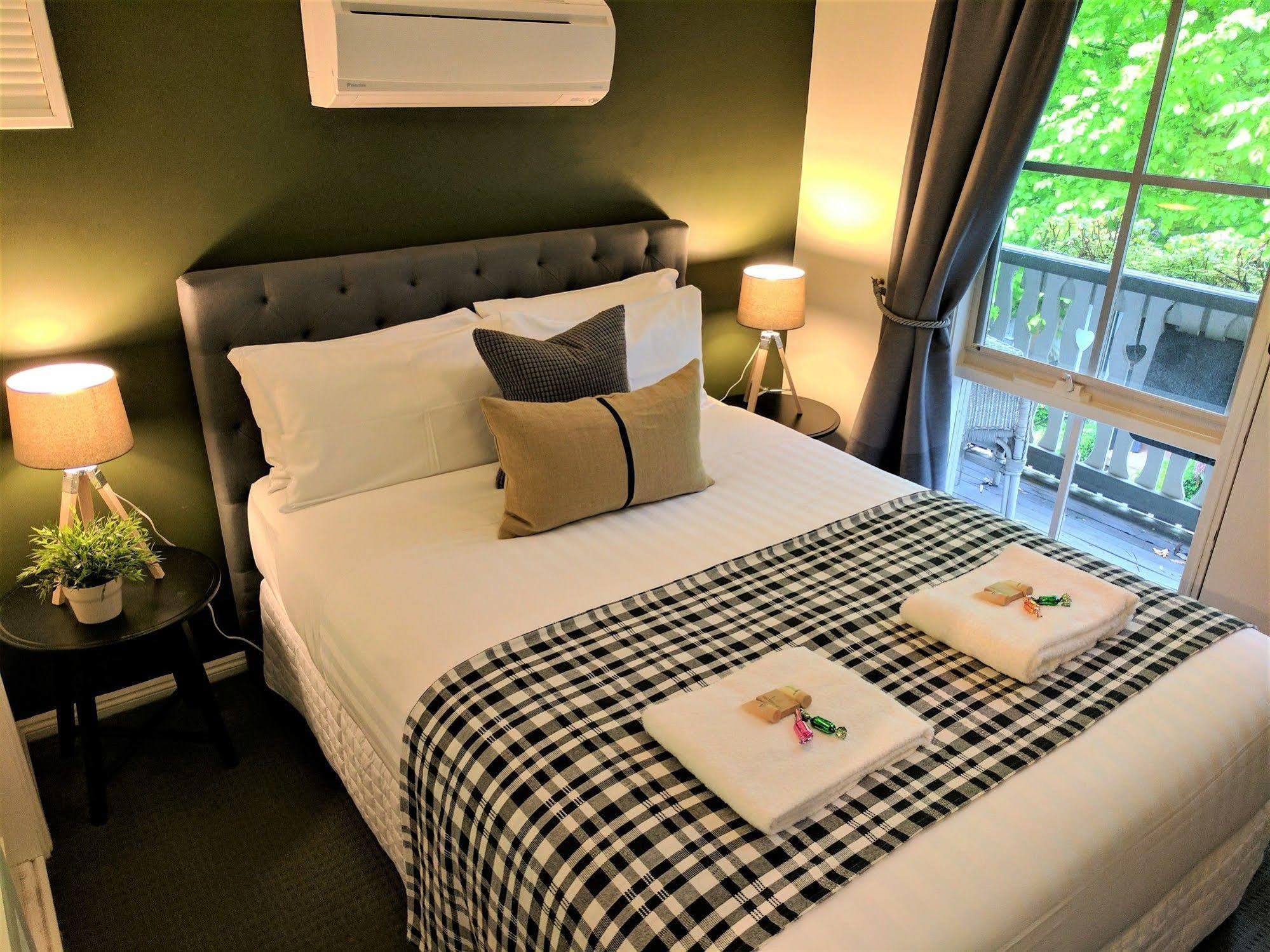 Annie Roes Luxury B&B Bend of Islands Eksteriør bilde